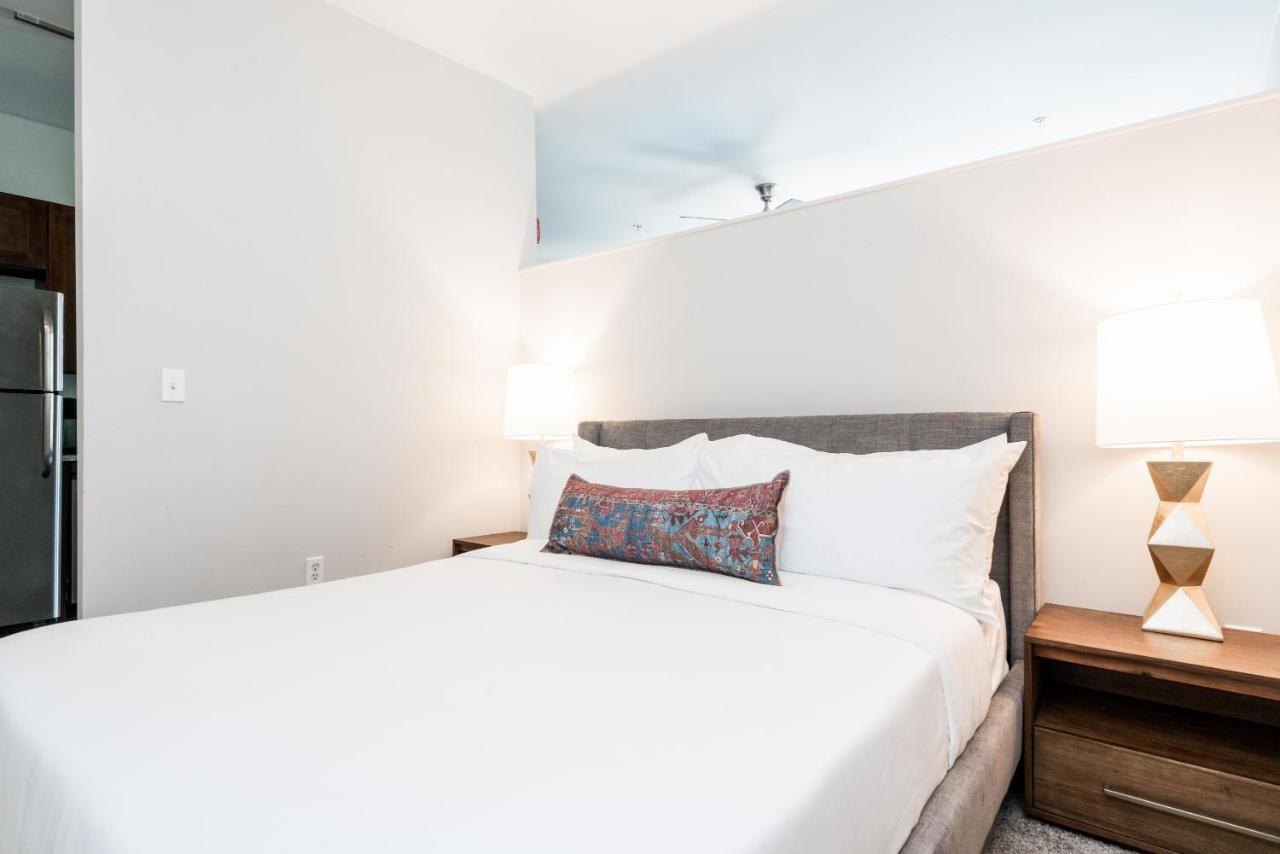 Cozysuites Musicrow Astonishing Studio With Free Parking 07 Нашвілл Екстер'єр фото